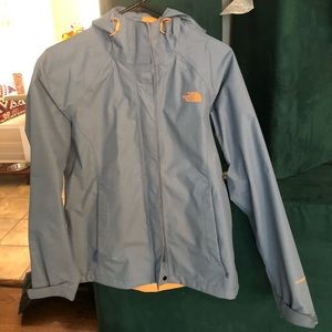 The north face women’s rain jacket